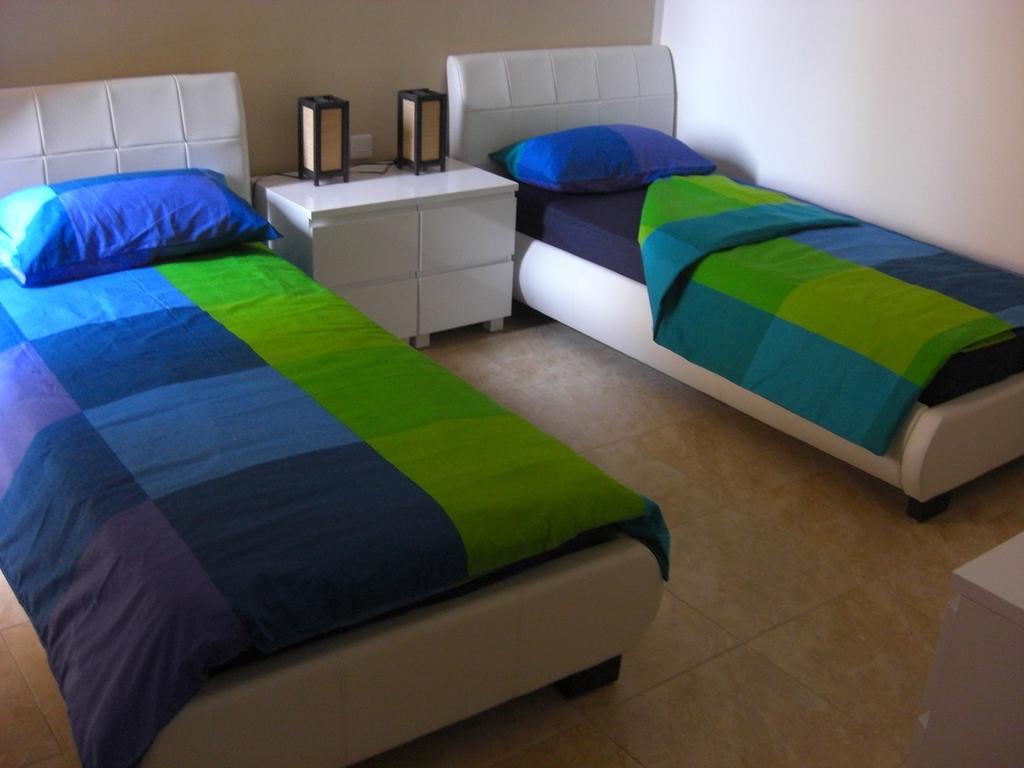 Fort Chambray Apartment 艾因西莱姆 客房 照片