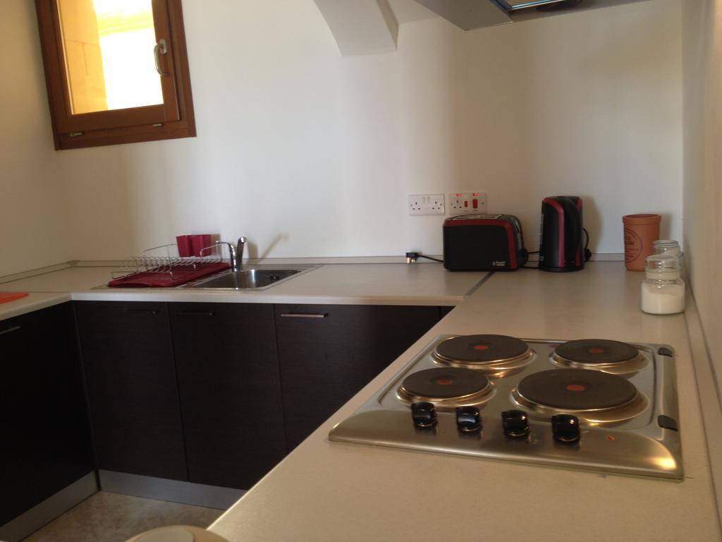 Fort Chambray Apartment 艾因西莱姆 客房 照片